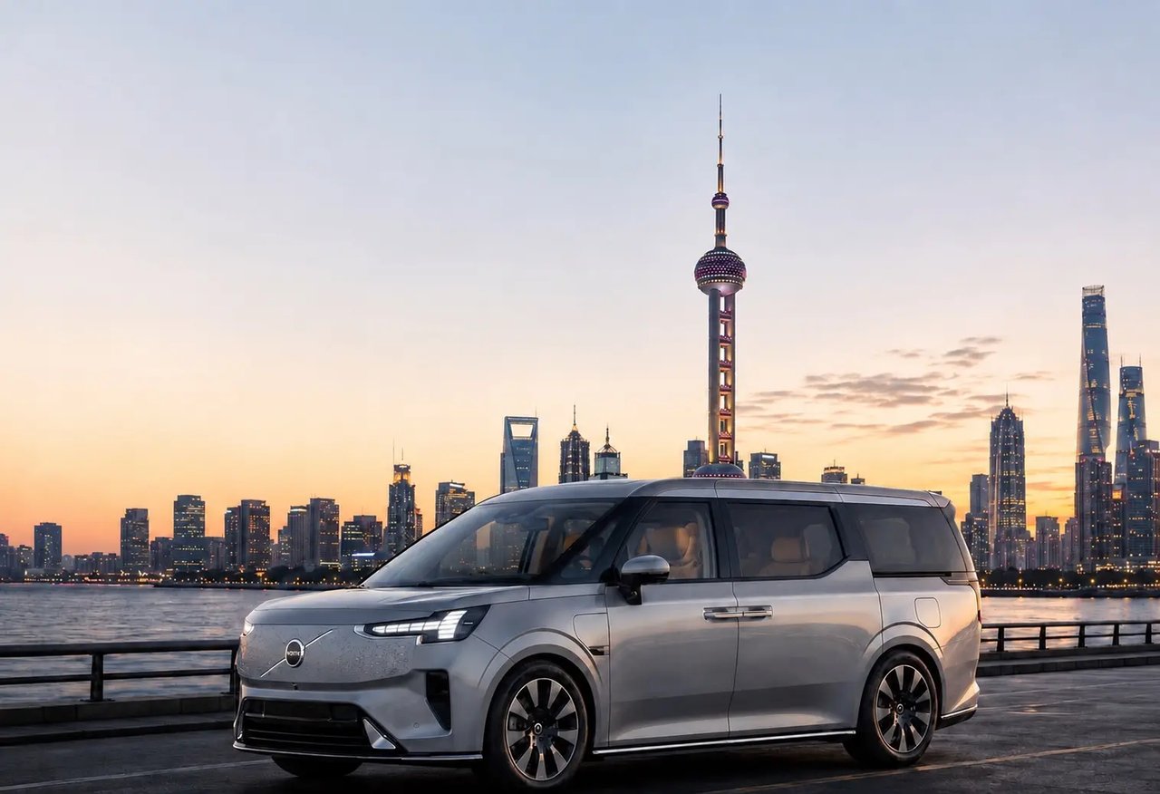 Premium MPV on the Shanghai waterfront at dusk